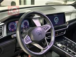 ڤۆڵکسواگن ئەتڵەس کرۆس سپۆرت